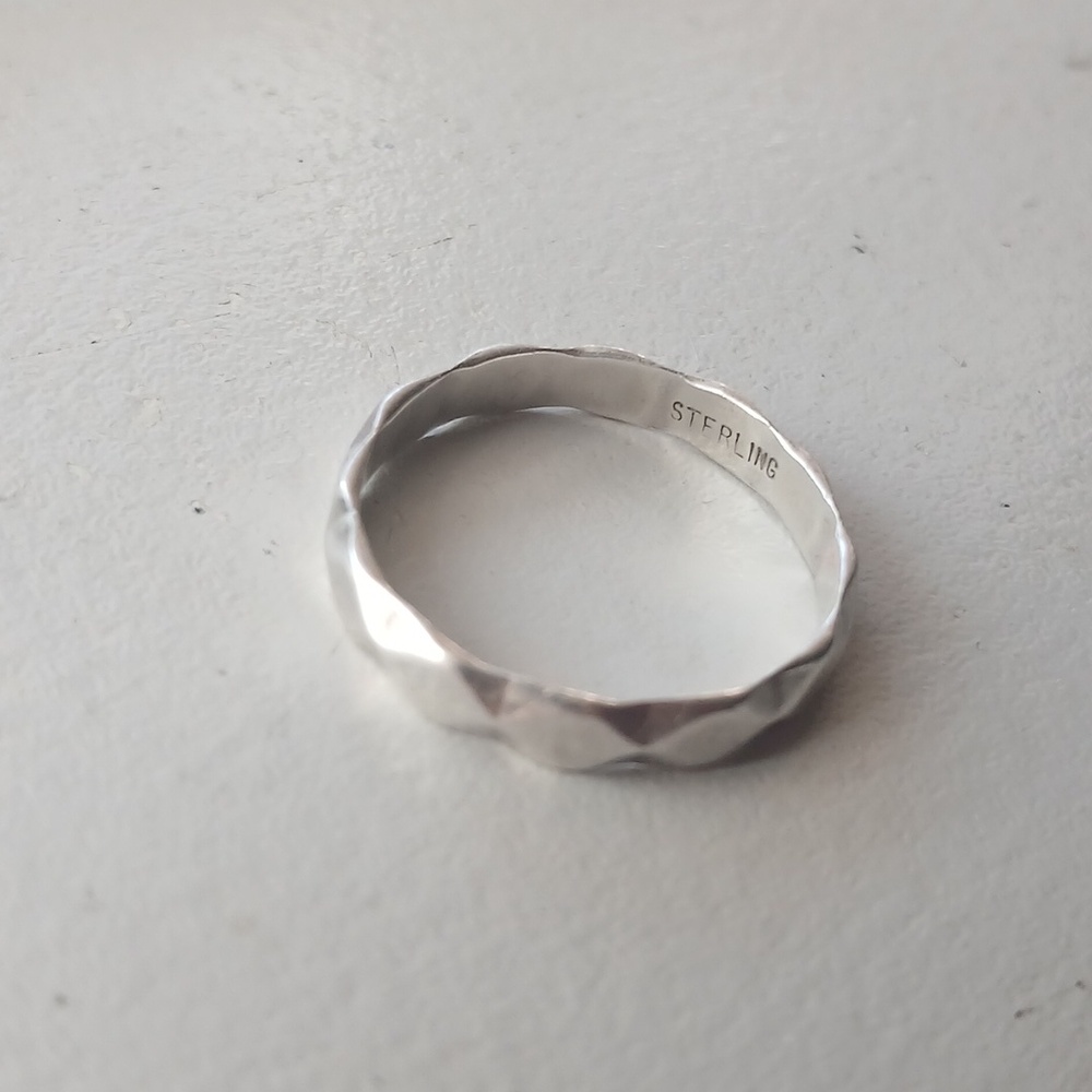 Sterling Ring Hammered Look Pretty Angled Pattern Sz 9